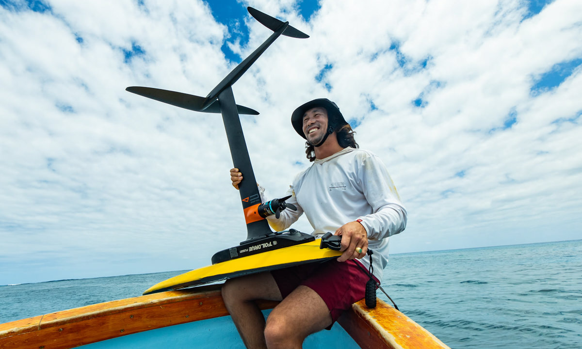 Josh Ku - bereit mit dem Code Foils x Integrated Foil Drive Mast